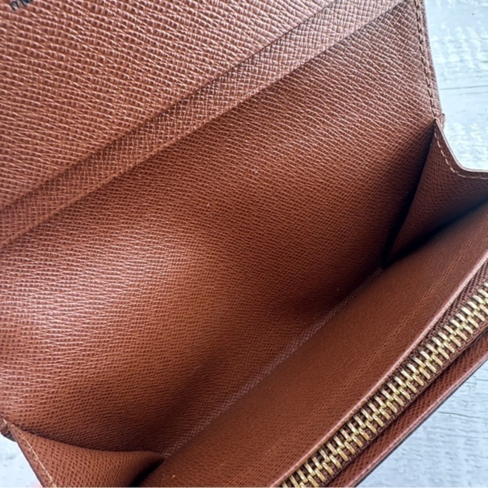 AUTHENTIC LOUIS VUITTON Monogram Porte-Monnaie Billets Tresor Wallet. - Picture 2 of 16